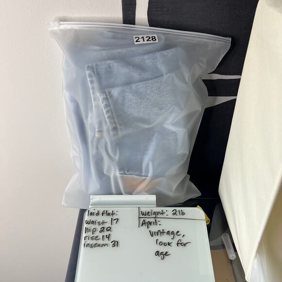 Vintage Levi's Women's Jeans Sz 16 Blue 550 Relaxed Fit Tapered Leg Made in USA - Picture 11 of 11